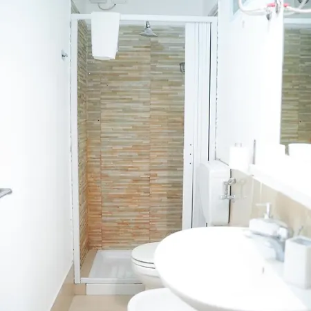 Bed & Breakfast Vibes 3*