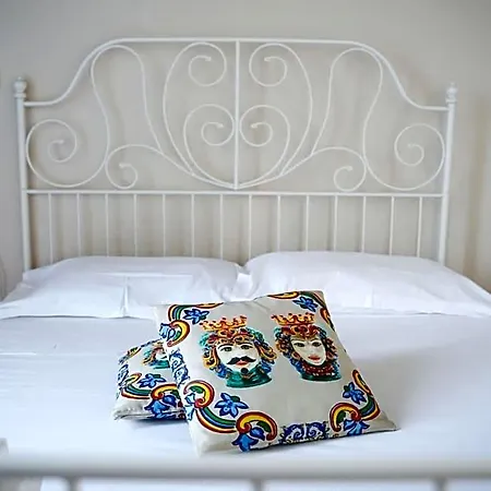 Vibes Bed & Breakfast 3*